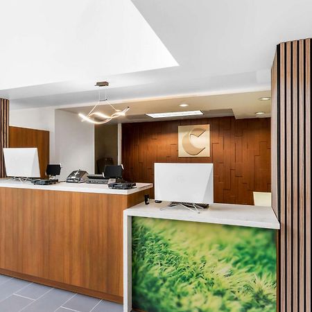 Comfort Inn & Suites York Εξωτερικό φωτογραφία