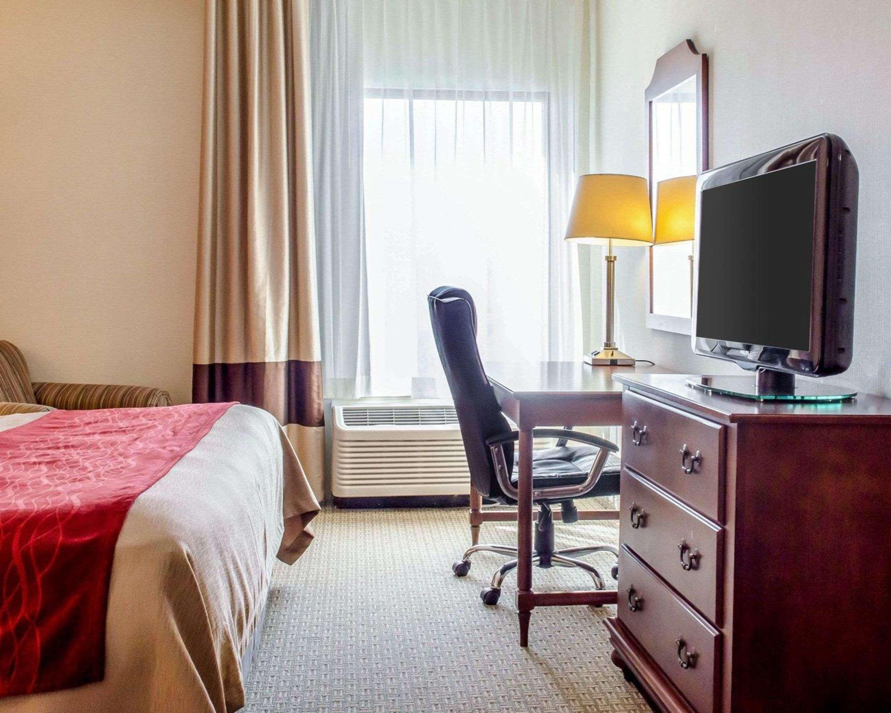 Comfort Inn & Suites York Εξωτερικό φωτογραφία