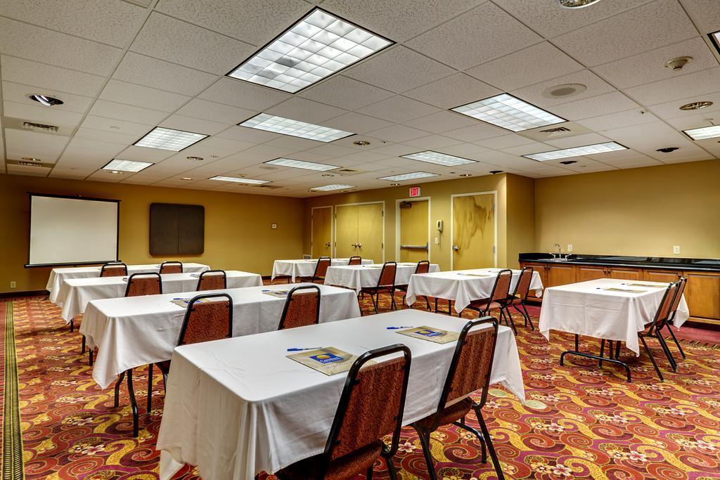 Comfort Inn & Suites York Εξωτερικό φωτογραφία