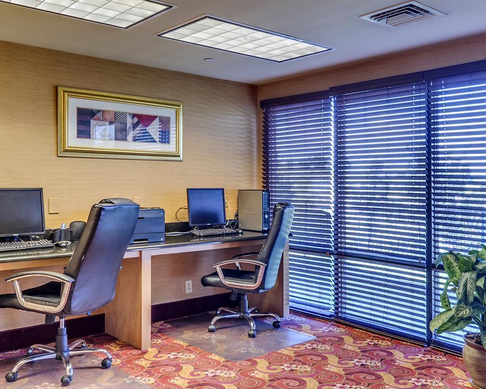 Comfort Inn & Suites York Εξωτερικό φωτογραφία