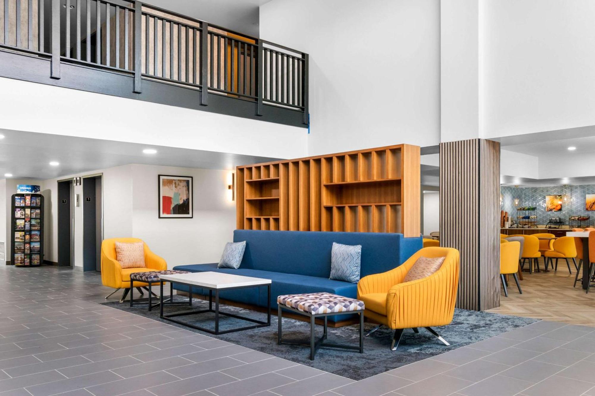 Comfort Inn & Suites York Εξωτερικό φωτογραφία