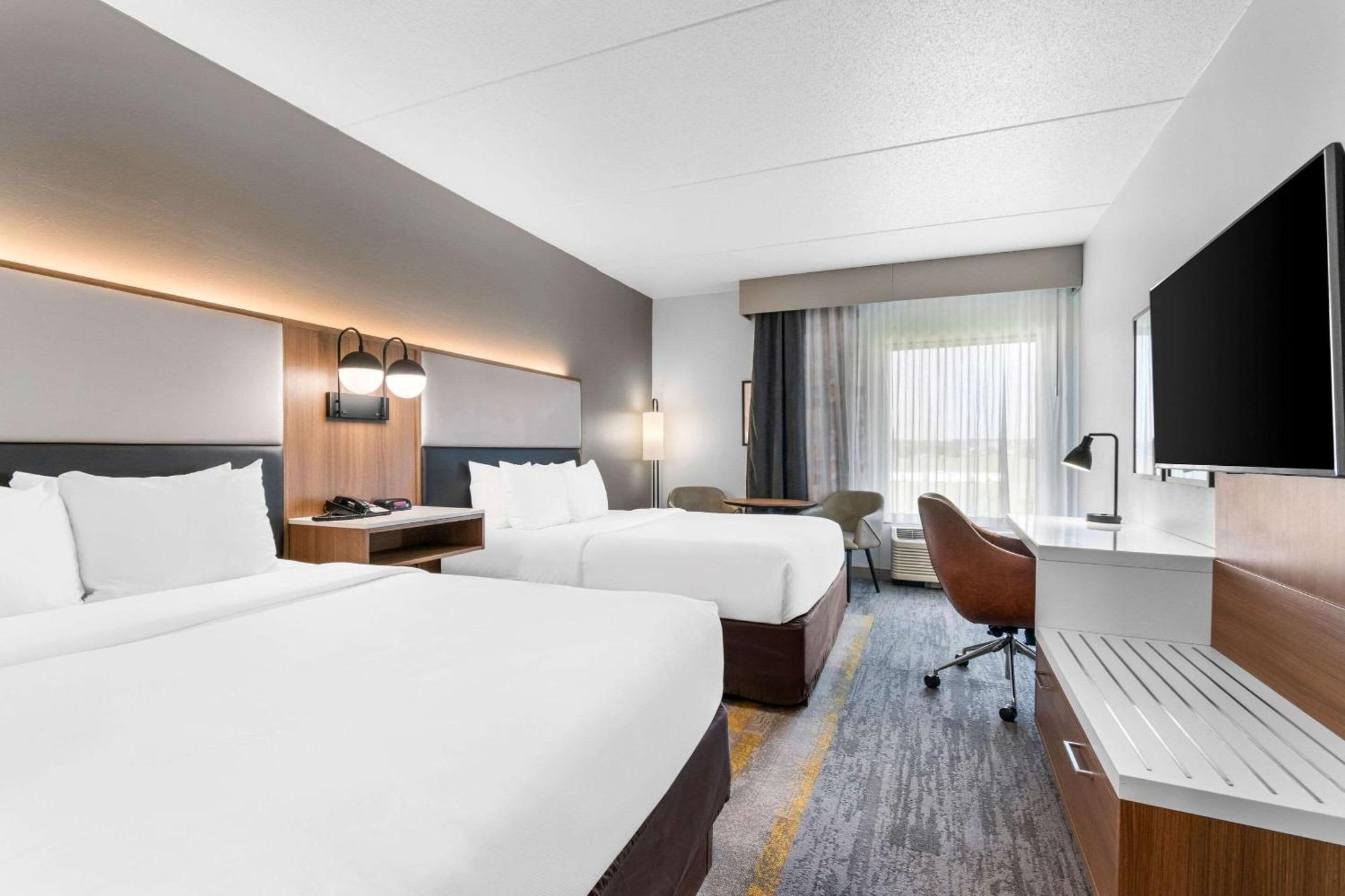 Comfort Inn & Suites York Εξωτερικό φωτογραφία