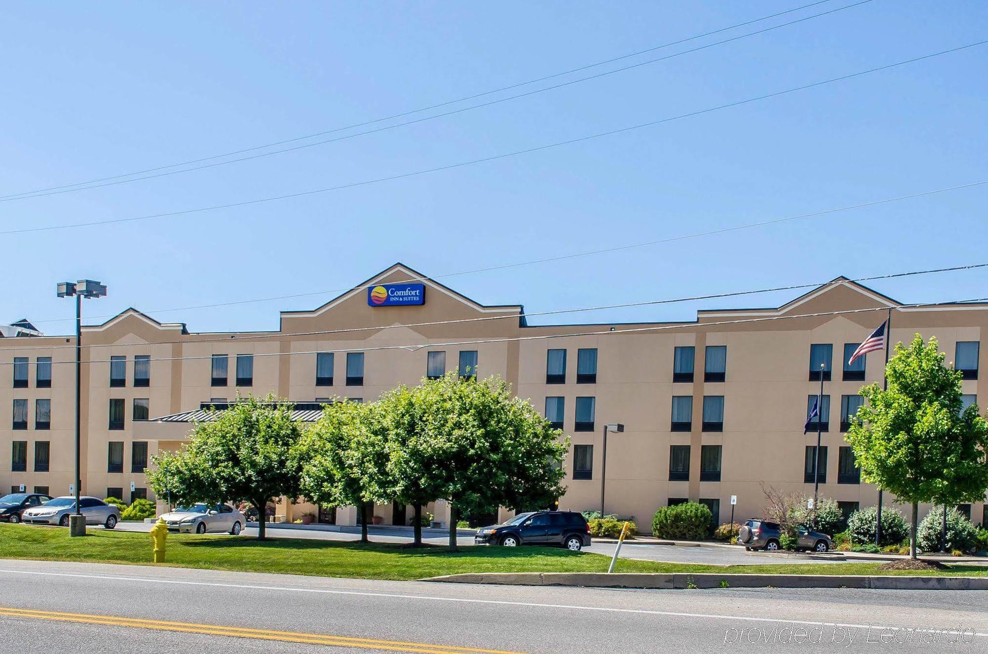Comfort Inn & Suites York Εξωτερικό φωτογραφία
