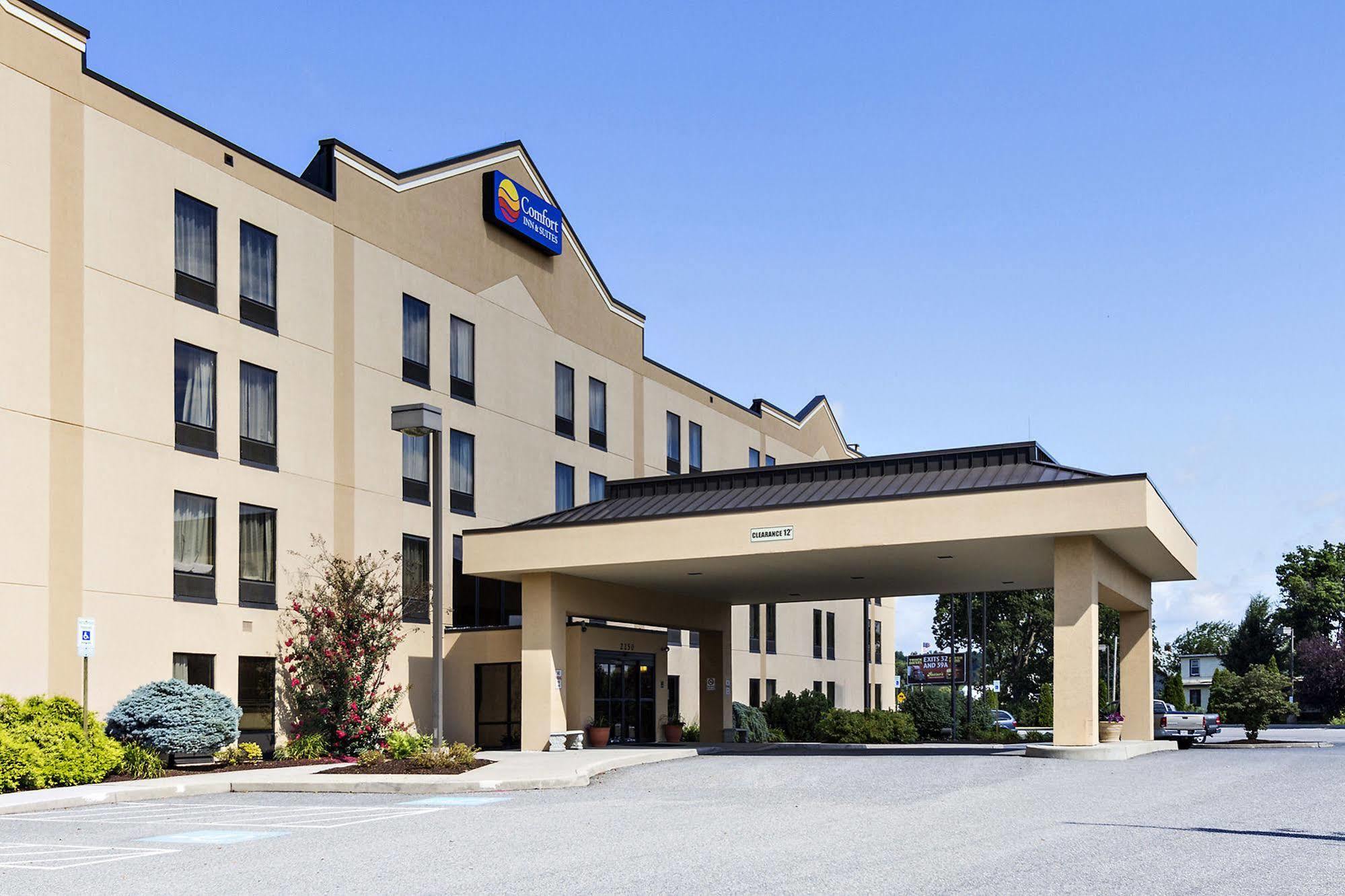 Comfort Inn & Suites York Εξωτερικό φωτογραφία